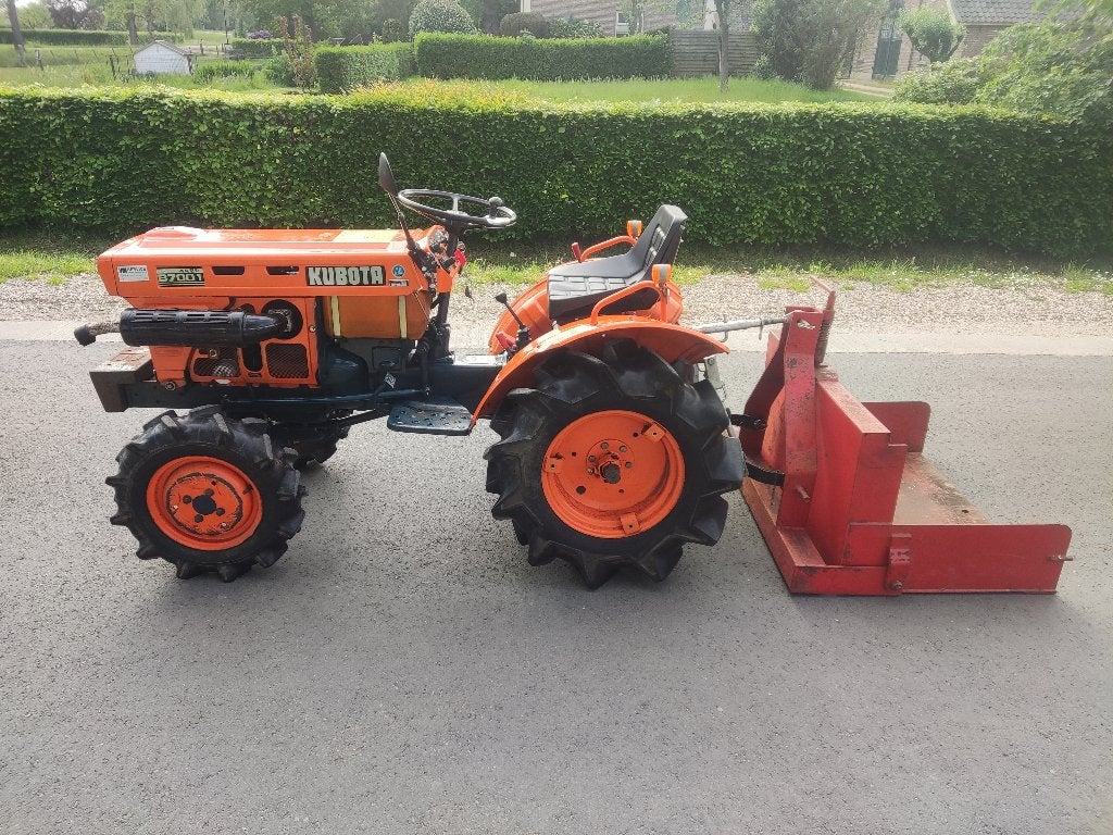 KUBOTA tractor (type B7001, 14 pk (3 cilinder), grondbak), Zakelijke goederen, Agrarisch | Tractoren, Overige merken, Gebruikt