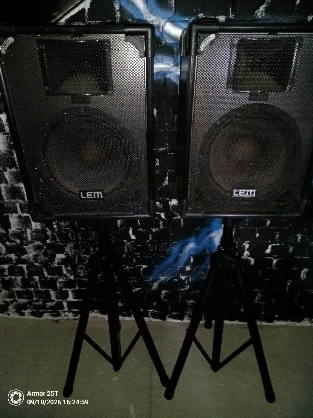 LEM G120 Grey Series passieve speakerset met statieven, Gebruikt, Inclusief standaarden, Party speaker, 60 tot 120 watt