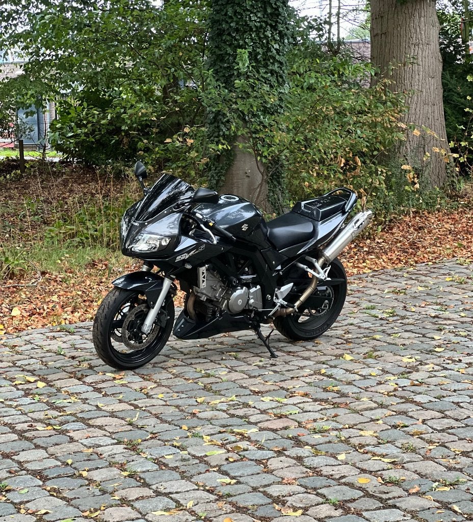 Suzuki SV650S (19.439 km, 2006), 2 cilinders, Occasion, Motorrijbewijs A, Meer dan 35 kW
