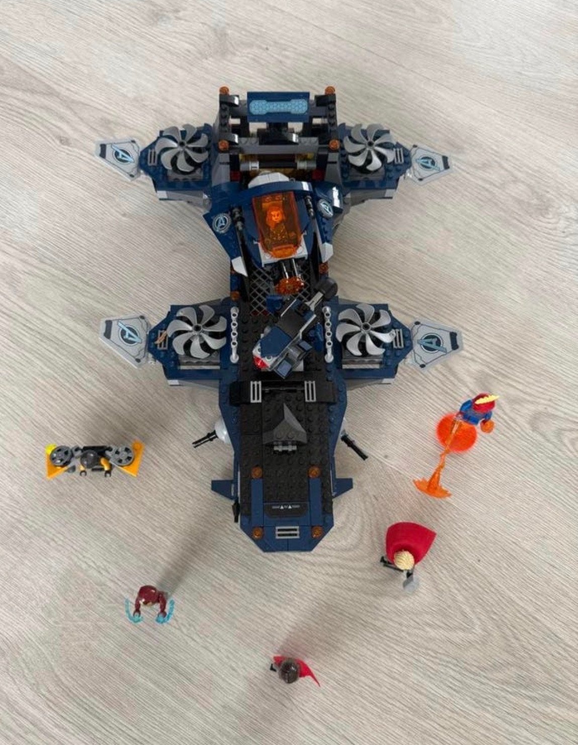 LEGO Marvel Avengers Helicarrier (76153), Marvel, Lego, Ophalen of Verzenden, Zo goed als nieuw