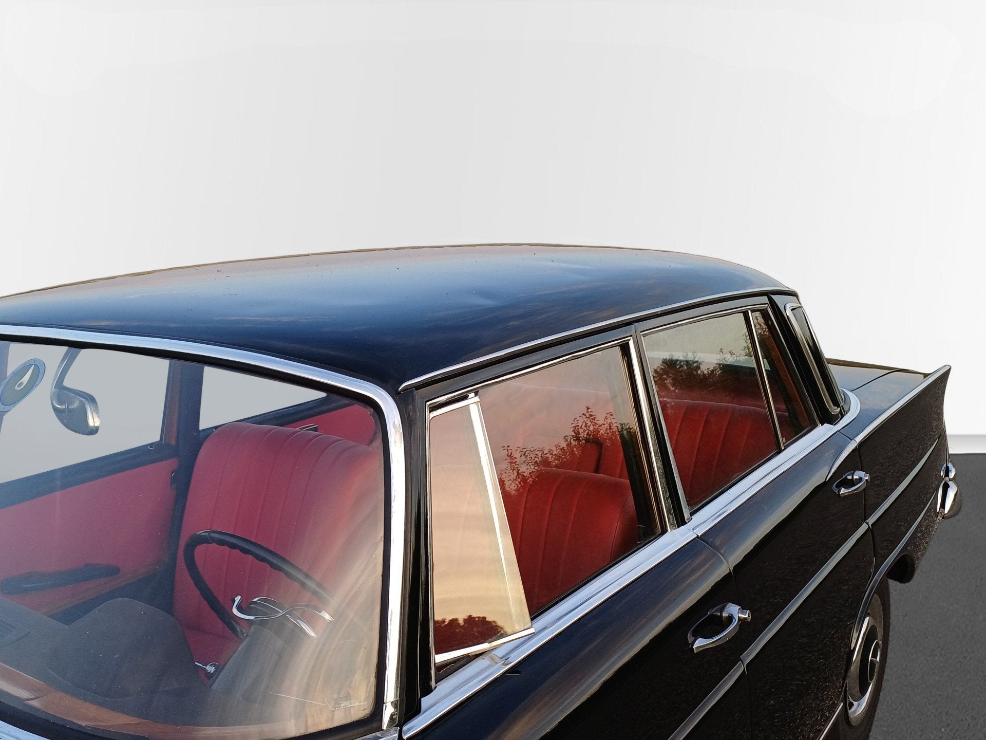 Mercedes-Benz 200-serie 220 S W111 "Heckflosse" / Opknapper, foto 11