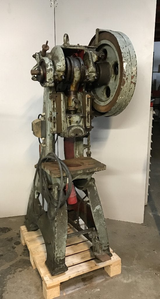 Excenterpers, Raskin, 14 Tino, 14000 ton, 400 volt, Ophalen, Gebruikt