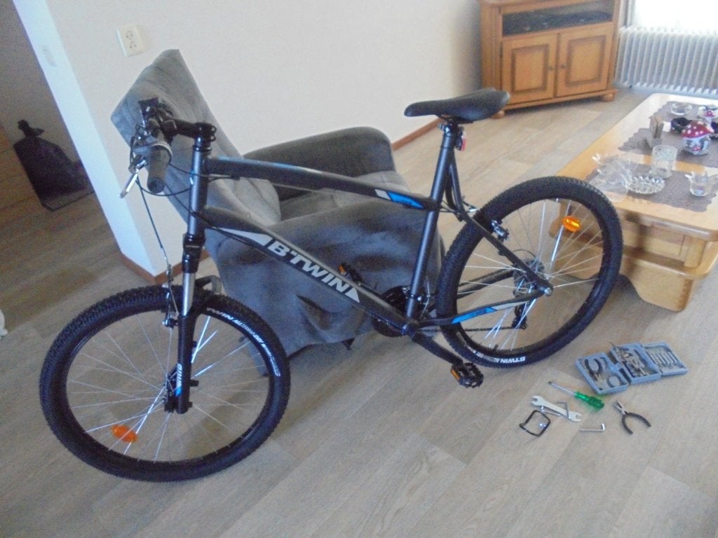 isvn. MTB. ROCKRIDER 100 ST. Antreciet. 150 km., 28 inch, Vering, Velgrem, Zo goed als nieuw