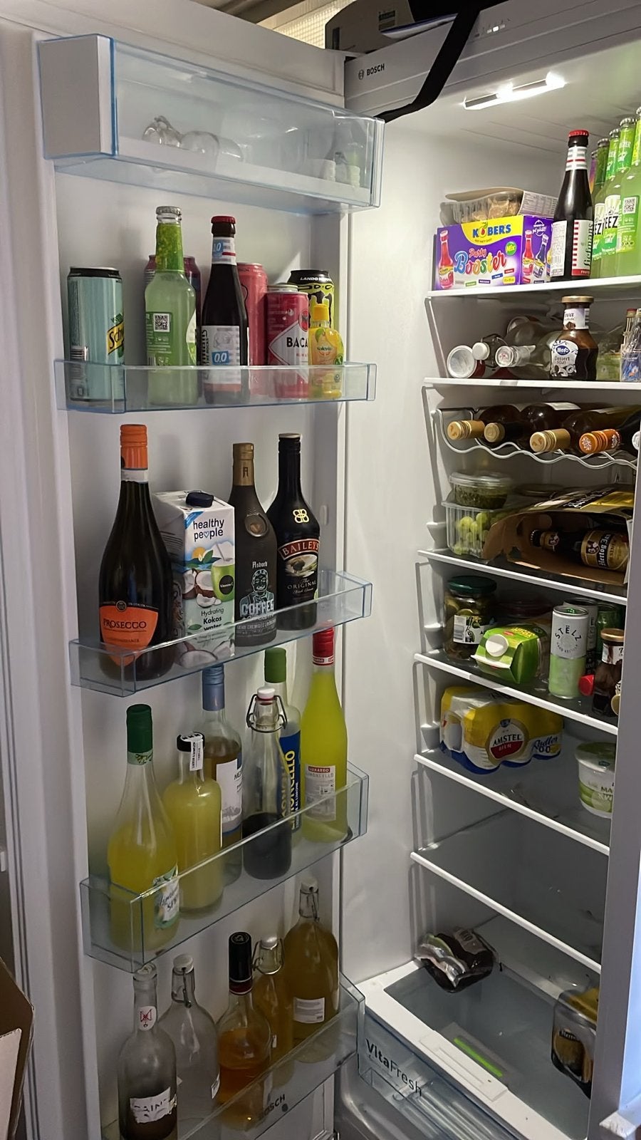 Bosch Koelkast met VitaFresh - Zo goed als nieuw, Ophalen, Zonder vriesvak, 200 liter of meer, 60 cm of meer