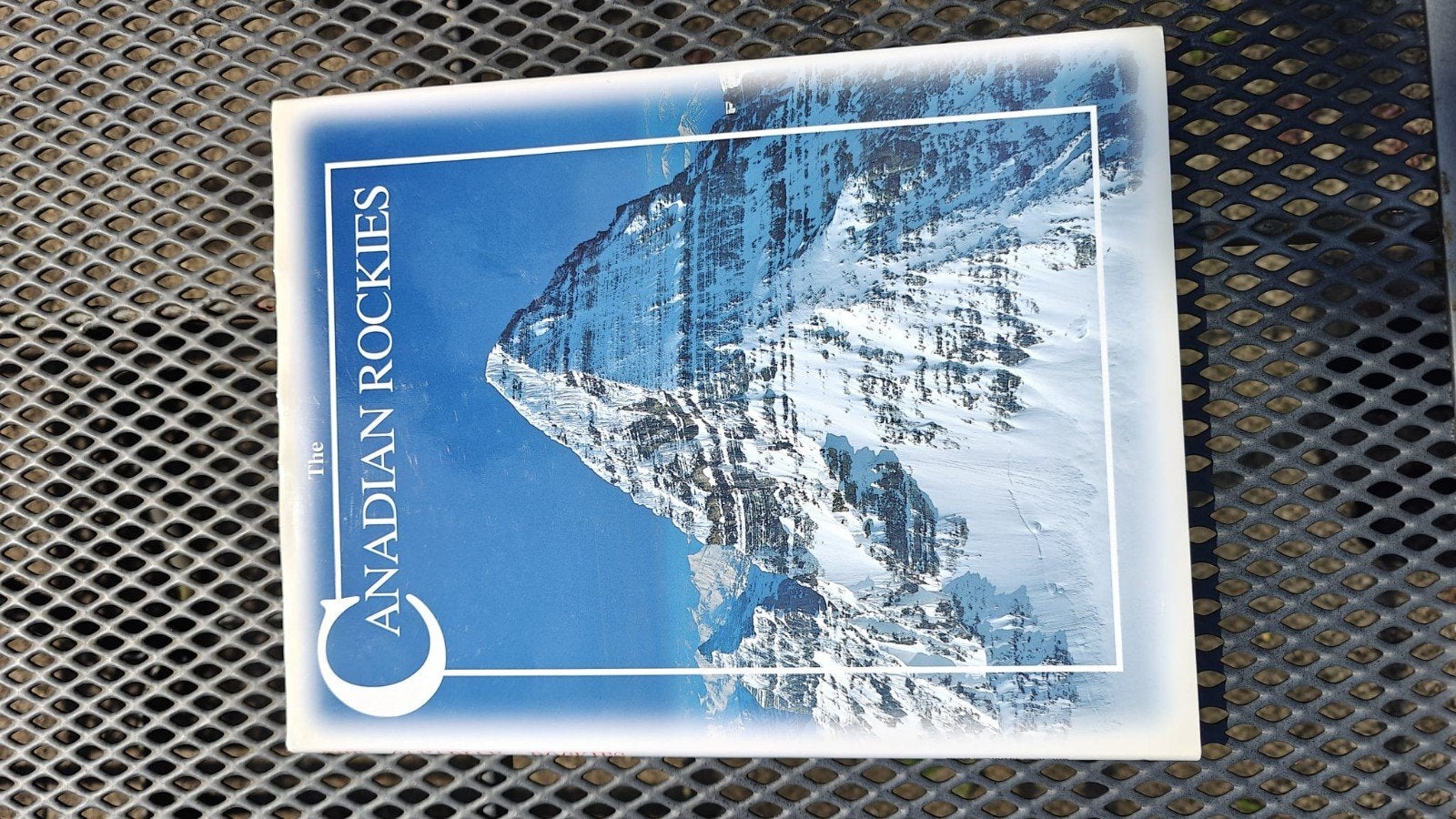 boek over de Canadian Rockies, Ophalen