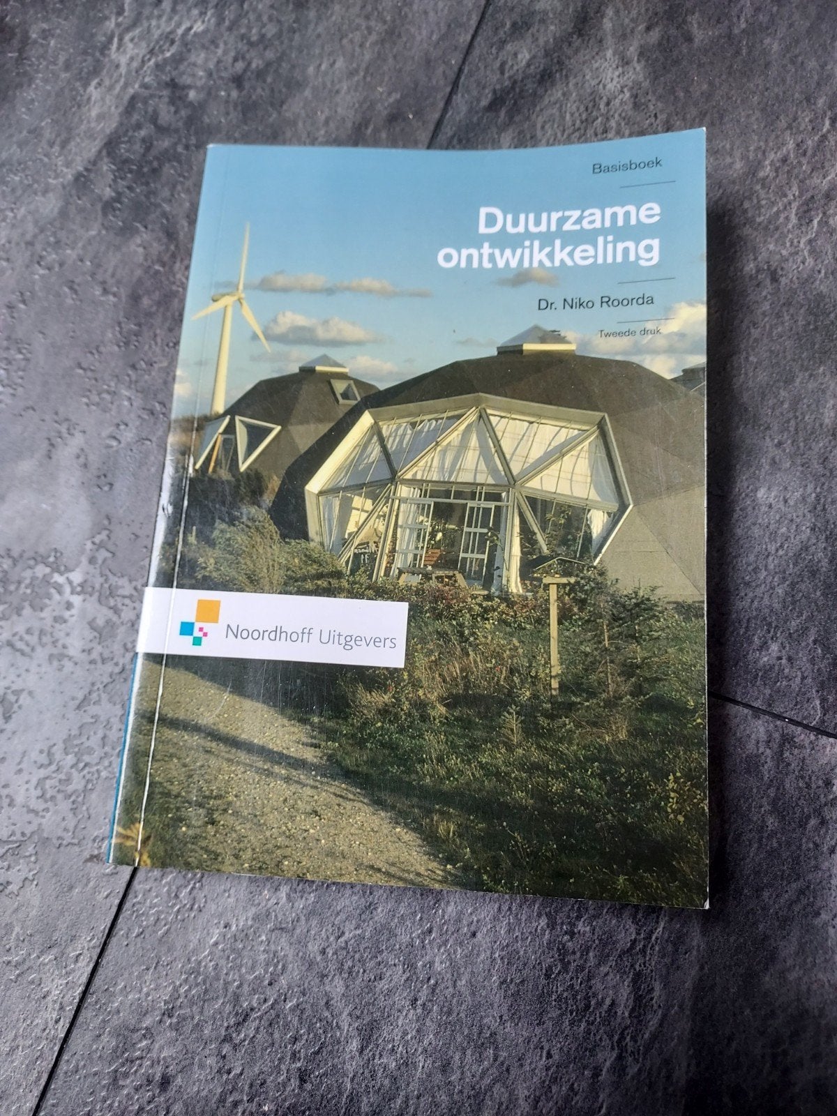 Basisboek Duurzame ontwikkeling - Dr. Niko Roorda, Dr. Niko Roorda, Zo goed als nieuw, Gamma, HBO