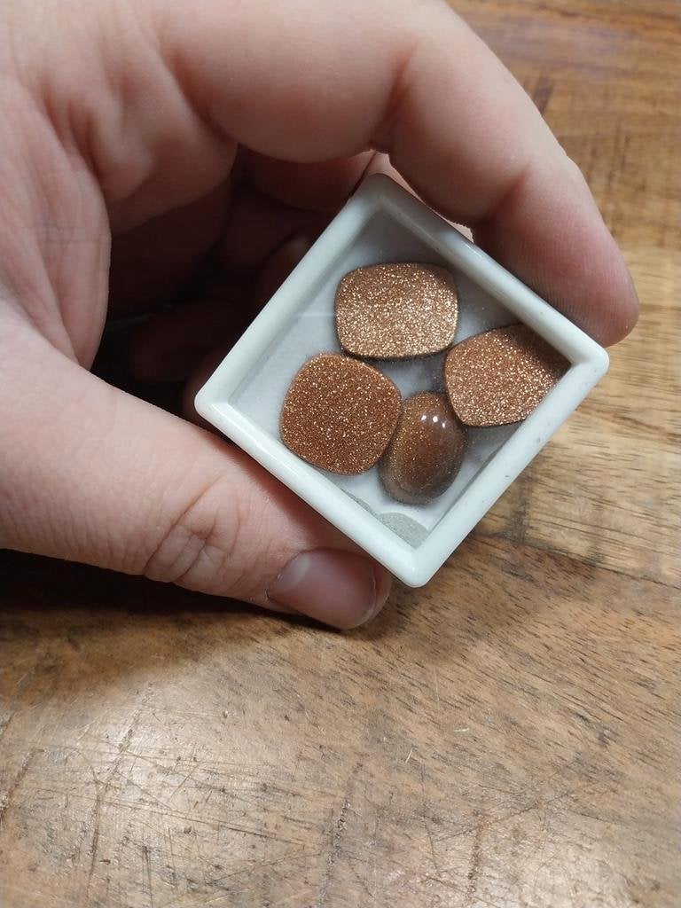 Goudsteen cabochons en zegelstenen, Ophalen of Verzenden