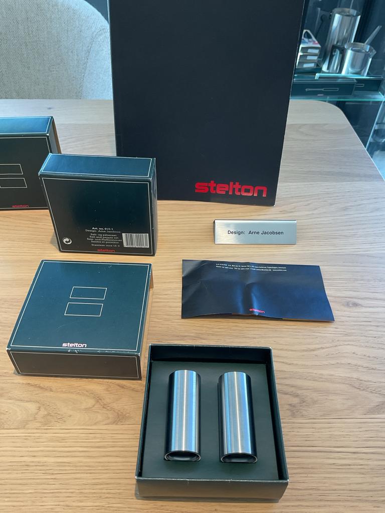Stelton Arne Jacobsen peper- en zoutstel, RVS, Ophalen, Overige typen, Metaal, Overige merken