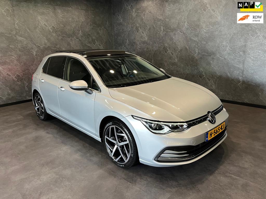 Volkswagen Golf 1.5 eTSI Style DSG AUTOMAAT NAP PANO, 150 pk, Origineel Nederlands, Bedrijf, 690 kg