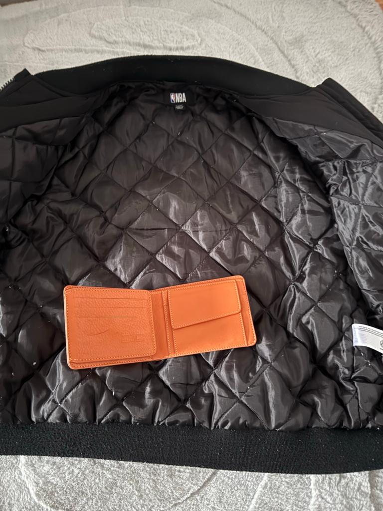 La lakers jas-GoYard Portomenee beide 11 euro, Kleding | Heren, Ophalen, Zo goed als nieuw, Overige maten