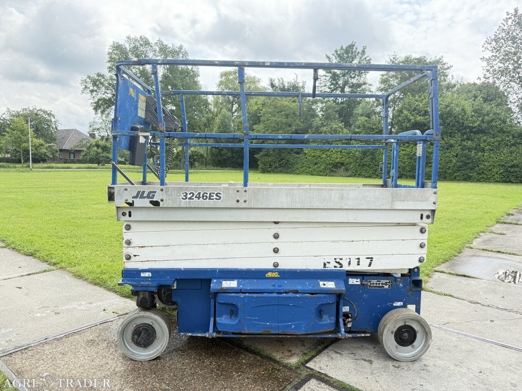 JLG 3246 ES schaarhoogwerker 12M, Van Beurden Heftrucks, Info@vanbeurdenheftrucks.nl, Kievitsham 48 Hoenzadriel