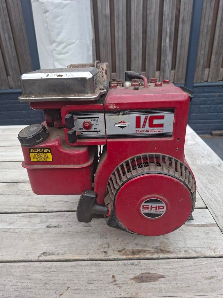 Briggs and stratton motor 5pk, Doe-het-zelf en Verbouw, Motoren, Ophalen of Verzenden, Benzinemotor