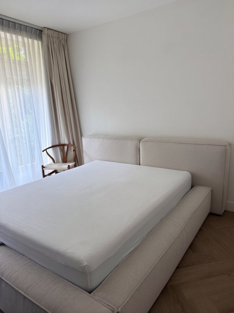 Bed met opbergruimte (Westwing, 160x200), Ophalen, Tweepersoons, Zo goed als nieuw, Stof