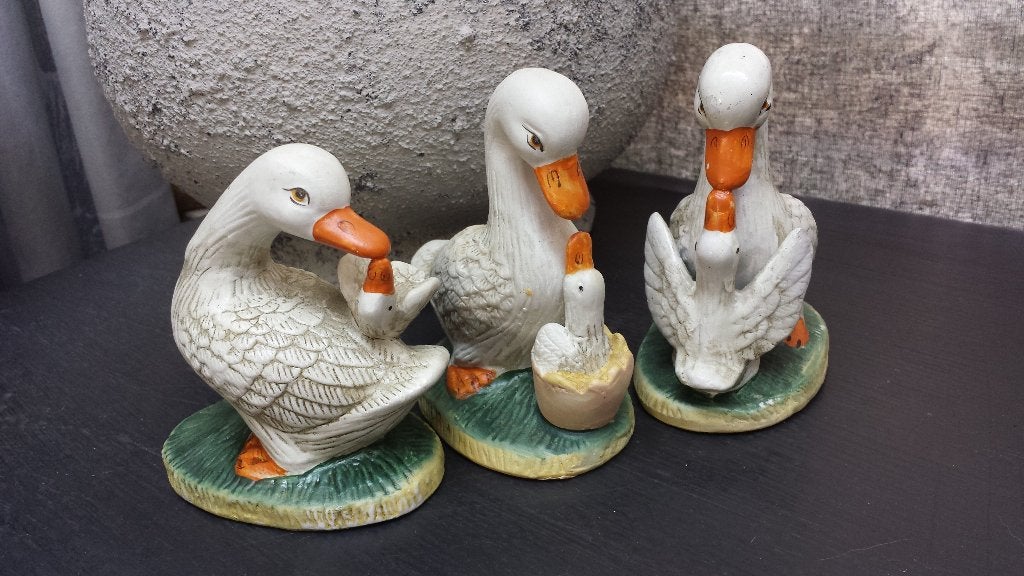 SET Beeldjes ~ 3 x GANS met Jong ~ Hoog plm 10 cm., Ophalen of Verzenden, Zo goed als nieuw, Dier