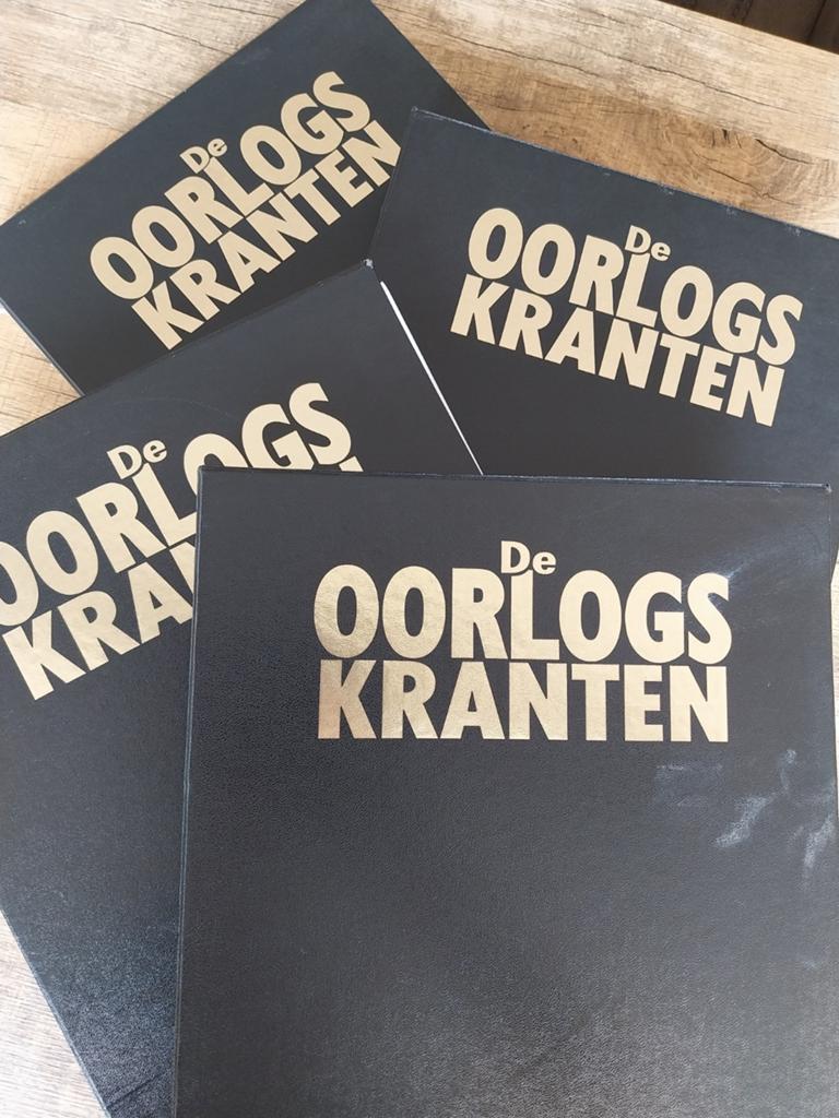 Complete set oorlogskranten '40-'45, Verzamelen, Ophalen, Overige soorten, Nederland