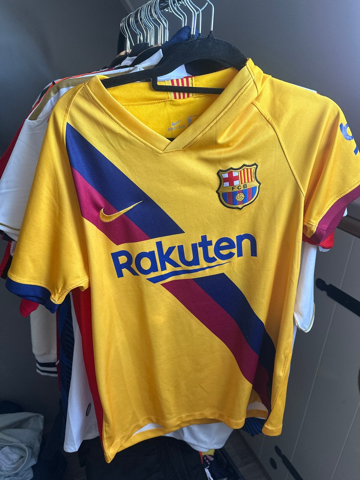 FC Barcelona Messi Uitshirt 2018/2019 maat S, Verzenden, Geel, Zo goed als nieuw, Voetbal