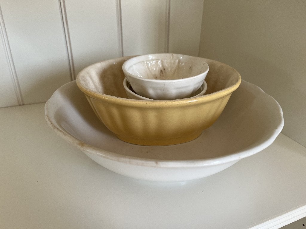 Lot brocante keramiek schaal en puddingvormen, Antiek en Kunst, Ophalen of Verzenden