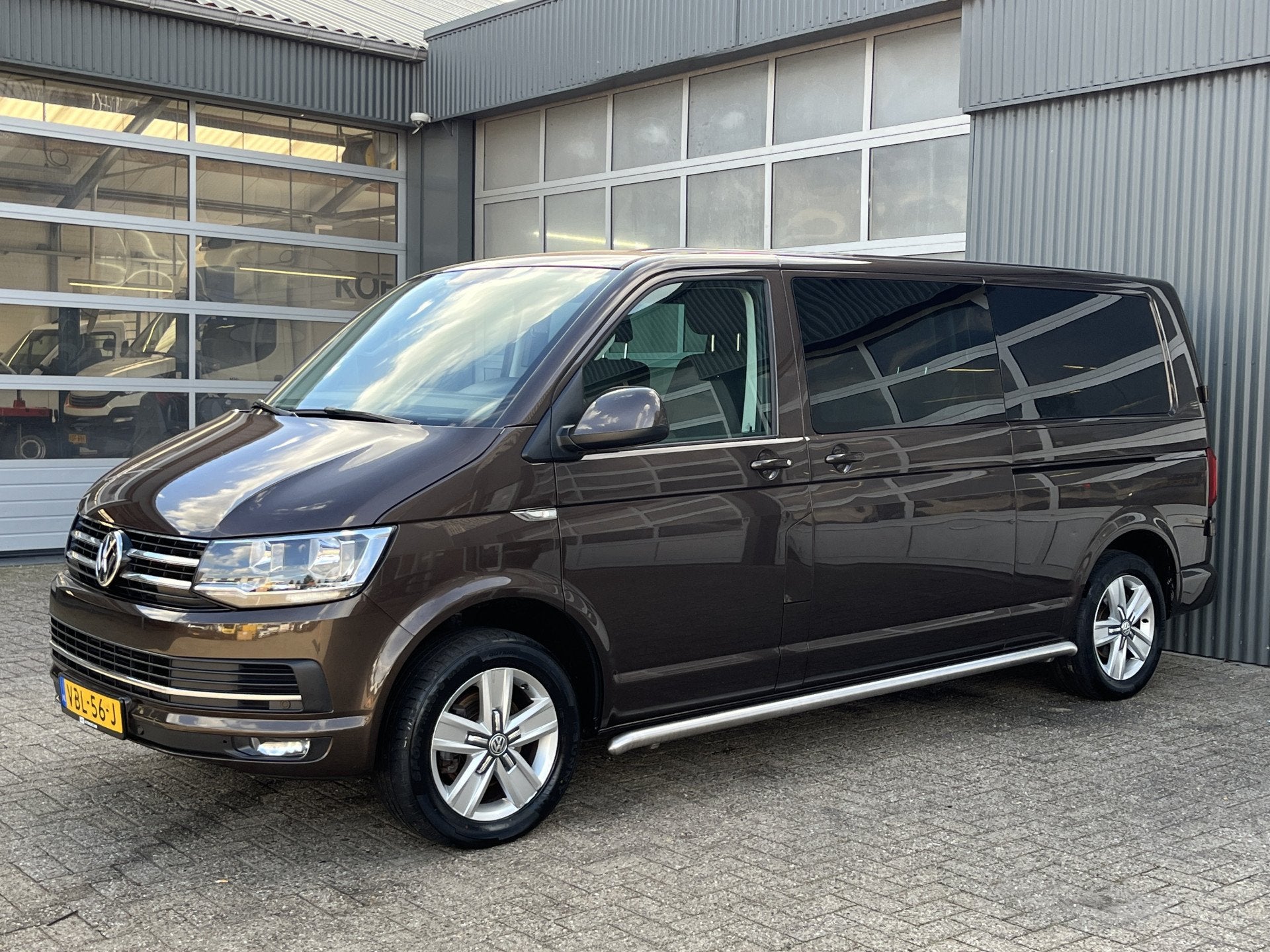 Volkswagen Transporter 2.0 TDI L2H1 DC Highline Dubbele schu, Stof, Gebruikt, 4 cilinders, Origineel Nederlands