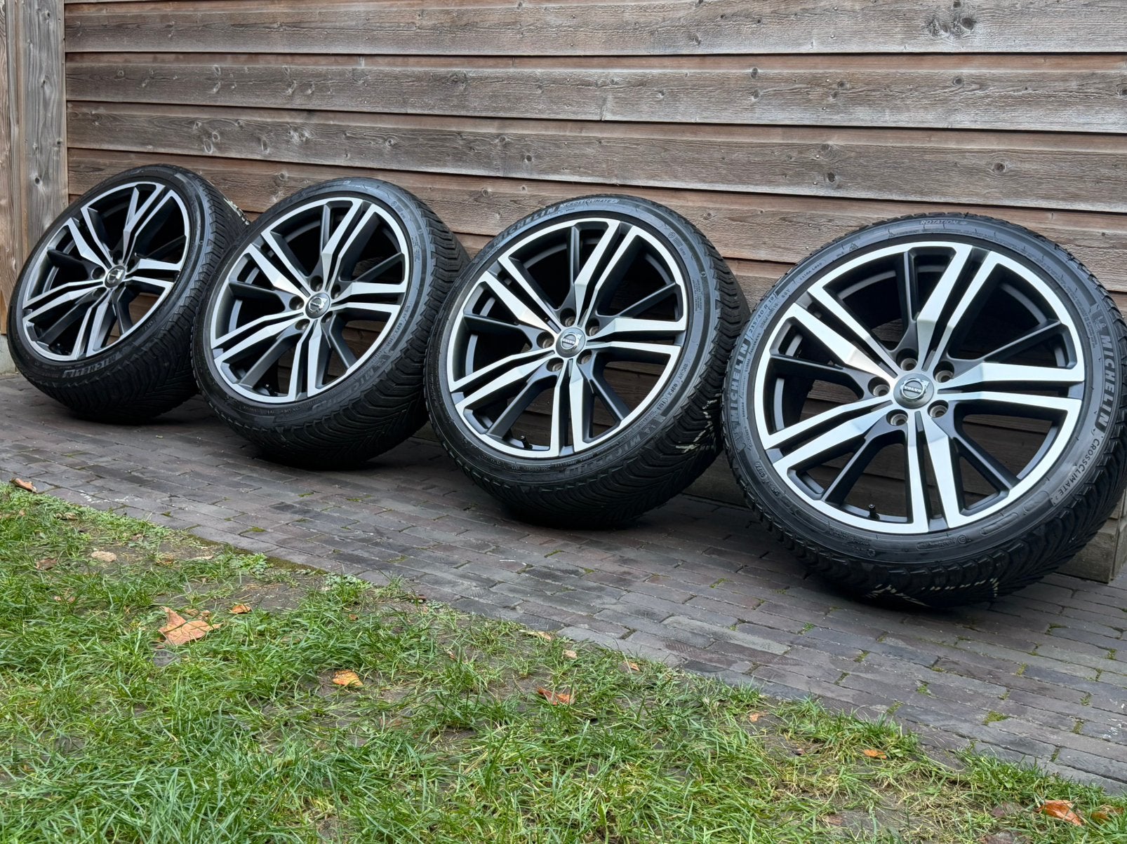 Orig Volvo S60 V60 R-design 19 inch velgen + all season, 19 inch, Gebruikt, Banden en Velgen, Ophalen of Verzenden