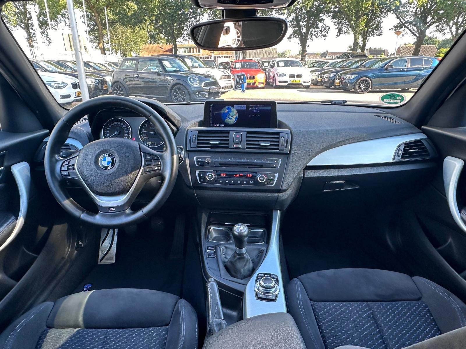 BMW 1-serie 116i High Executive M sport|Nieuwe Ketting + Kle, 1-Serie, Gebruikt, 4 cilinders, Alcantara