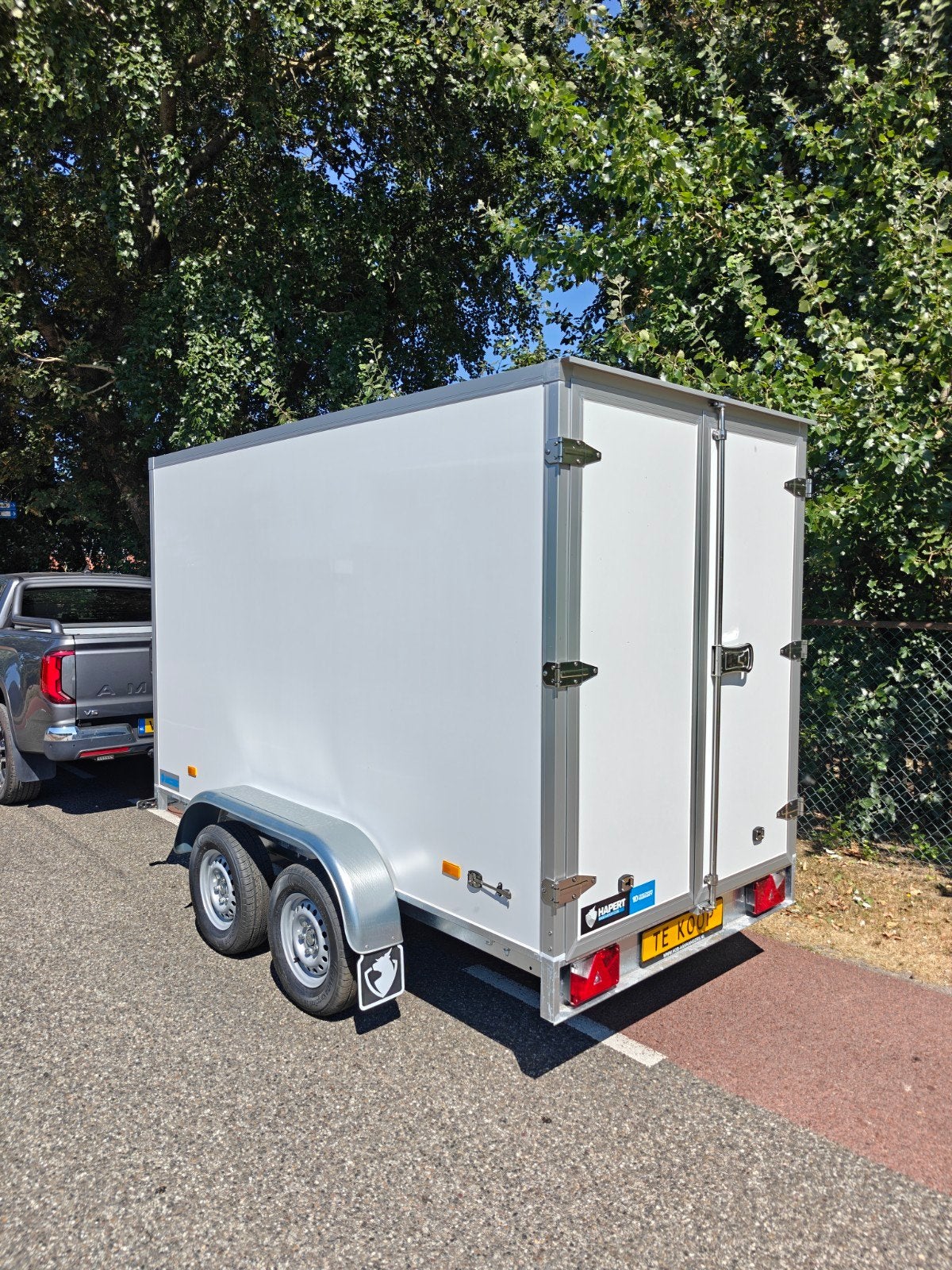 Demo Hapert gesloten aanhanger 2000KG, Ophalen of Verzenden, Zo goed als nieuw