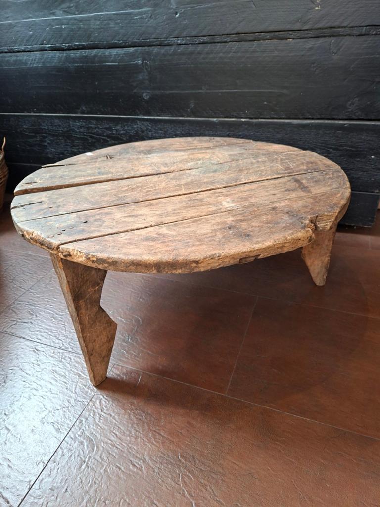 Authentieke oude houten Bajot/ Chakki tafel., Ophalen, Rechthoekig, 50 tot 100 cm, Minder dan 50 cm