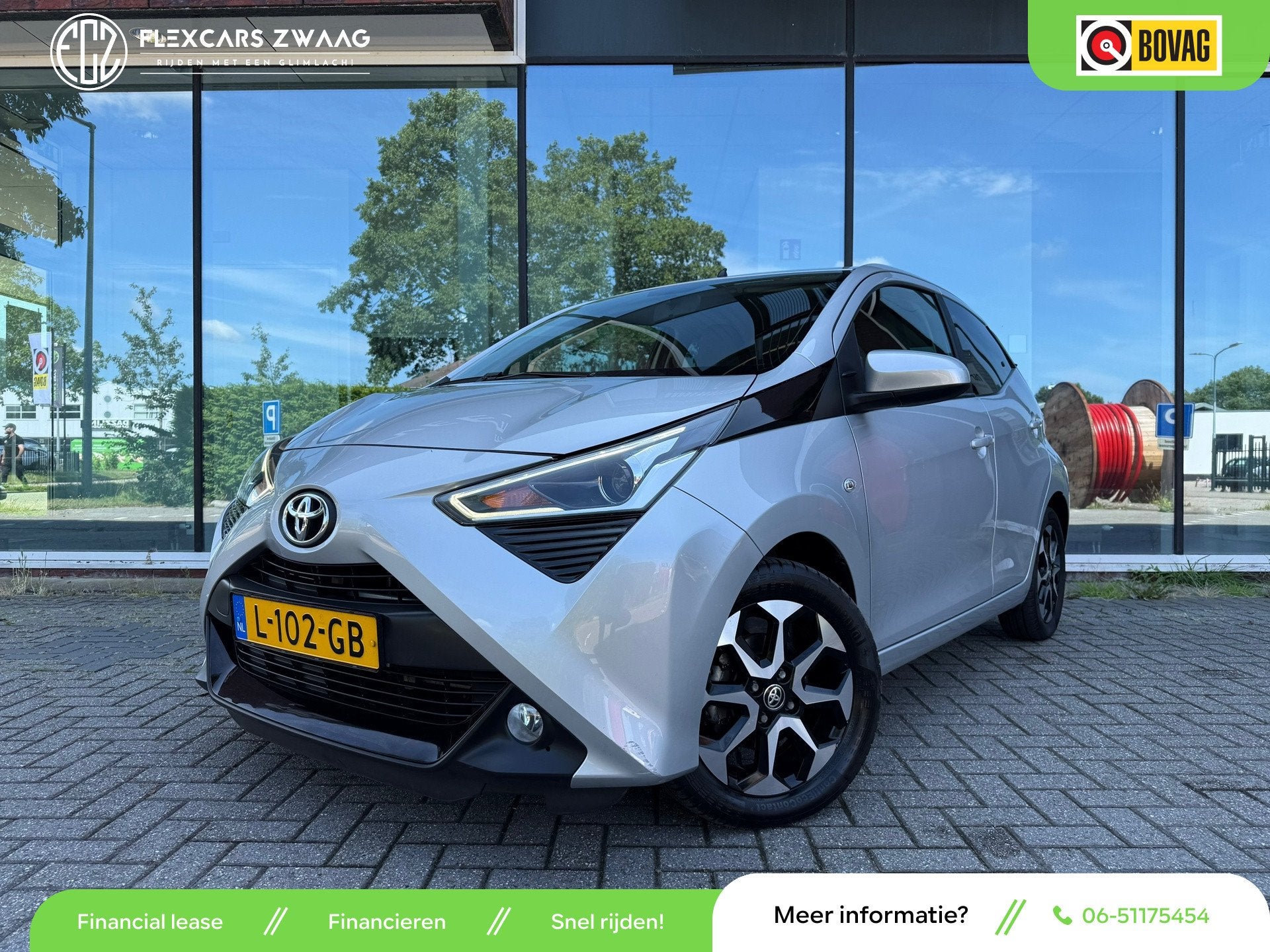 Toyota Aygo 1.0 VVT-i x-joy - Automaat - Climate - Trekhaak, Stof, Gebruikt, 4 stoelen, Automatische klimaatregeling