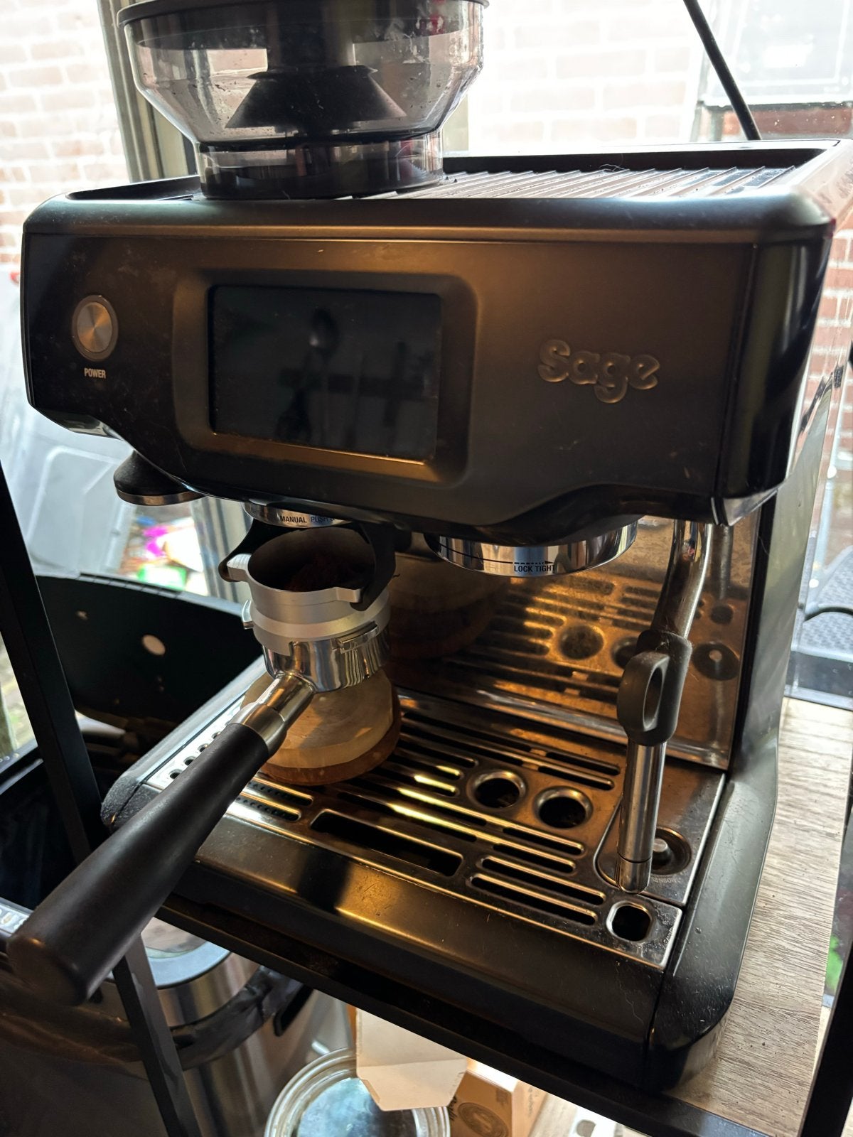 Sage Barista Touch (black truffle) espressomachine, Afneembaar waterreservoir, Espresso apparaat, Zo goed als nieuw, 2 tot 4 kopjes