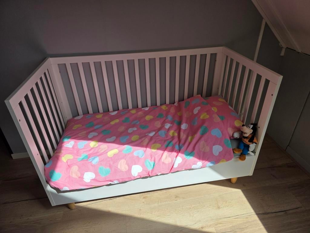 Petite Amélie Doorgroei ledikant 140x70cm Wit (incl. toebeh), Kinderen en Baby's, Babywiegjes en Ledikanten, Ophalen, Zo goed als nieuw