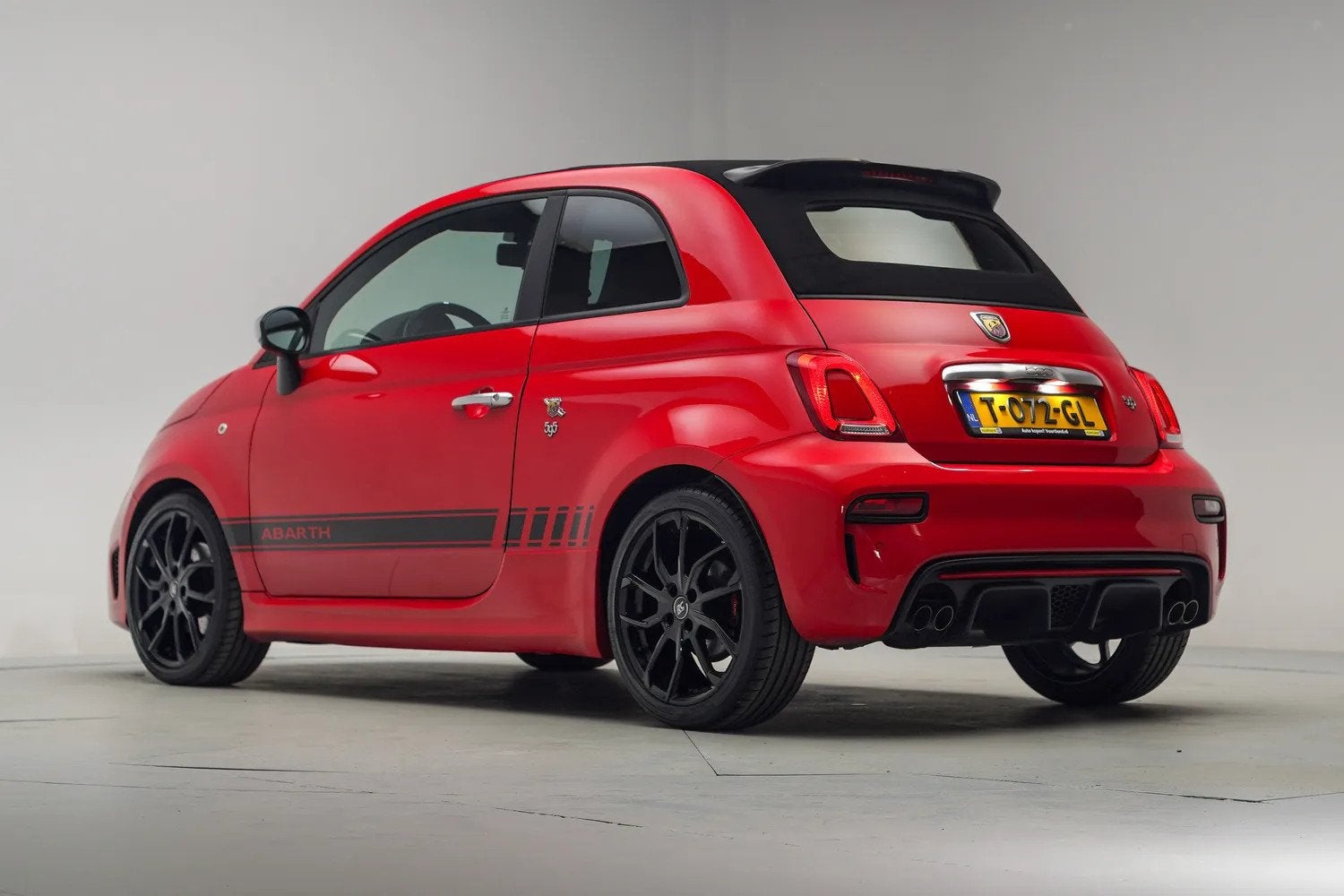 Fiat 500C 1.4 T-Jet Abarth Turismo [ Leer Airco Xenon Naviga, Auto's, Voorwielaandrijving, 4 cilinders, Leder, Bedrijf
