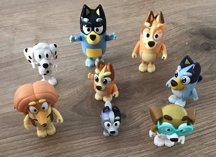 Bluey, Bingo, papa en mama, Chloe,Indy,, Socks, en Honey, Ophalen, Zo goed als nieuw
