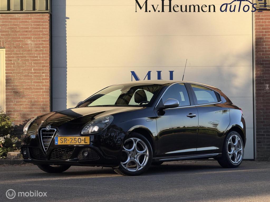 Alfa Romeo Giulietta 1.4 T 170PK Leder Bose Climate Cruise S, Voorwielaandrijving, Euro 5, Gebruikt, Zwart