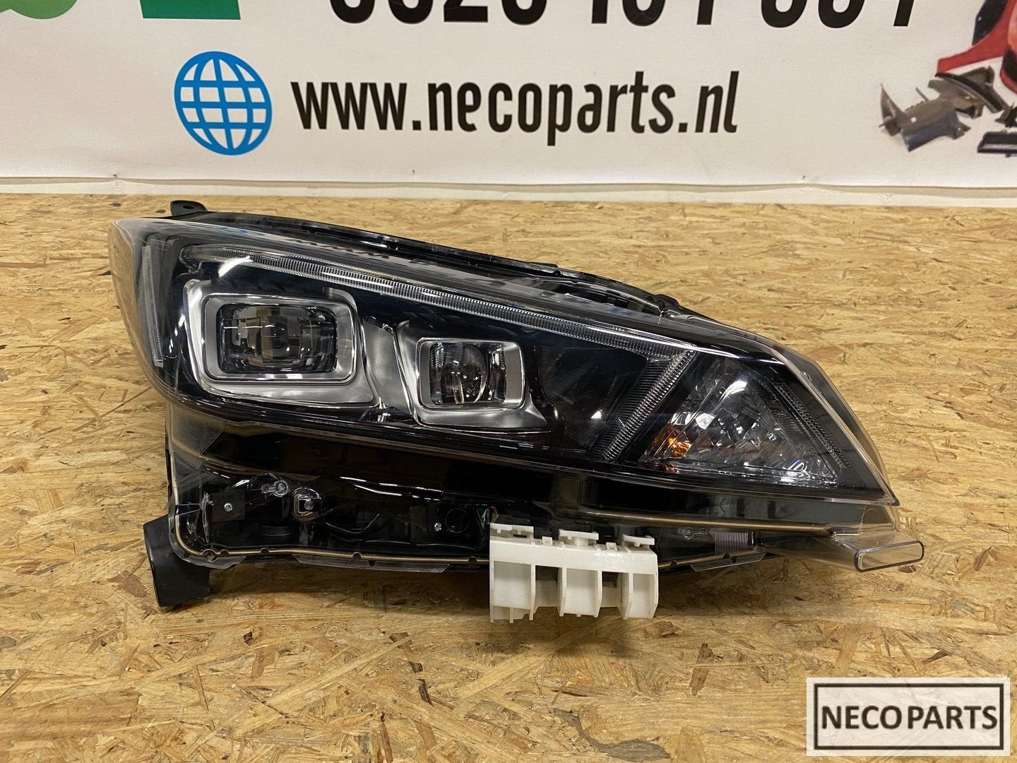 Foto 3 van NISSAN LEAF 2 FULL LED KOPLAMP RECHTS 260105SH5A ORIGINEEL