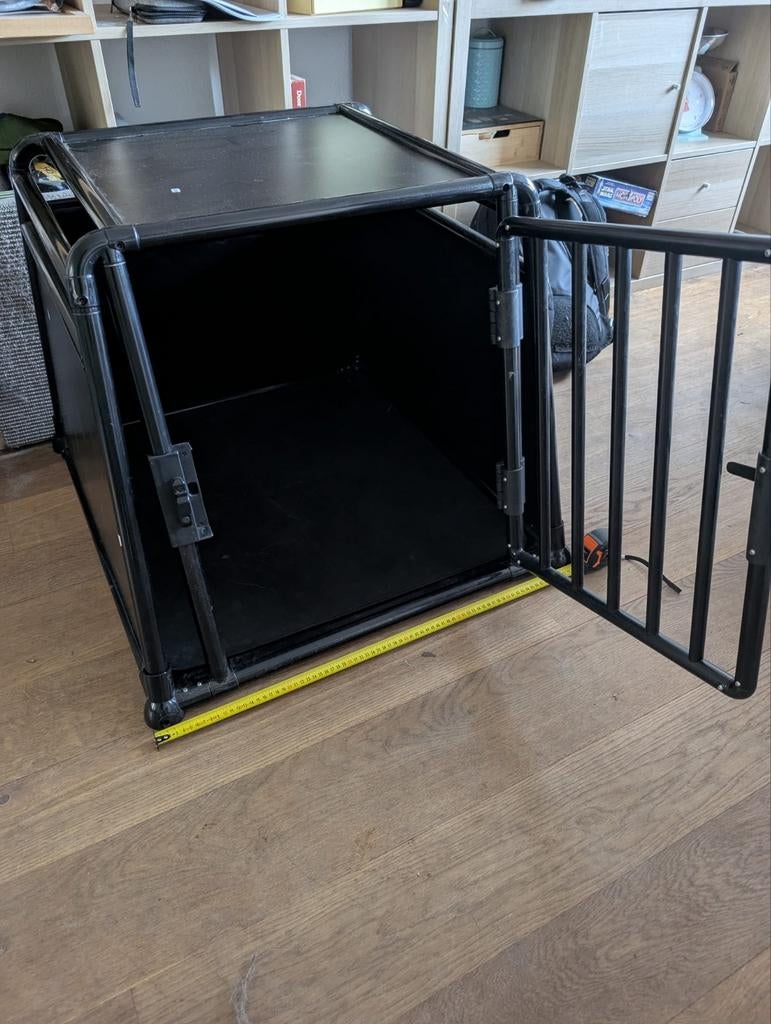 Hondenbench Auto, geschikt voor middel tot grote hond, Ophalen, Zo goed als nieuw, 75 tot 110 cm, 65 tot 100 cm