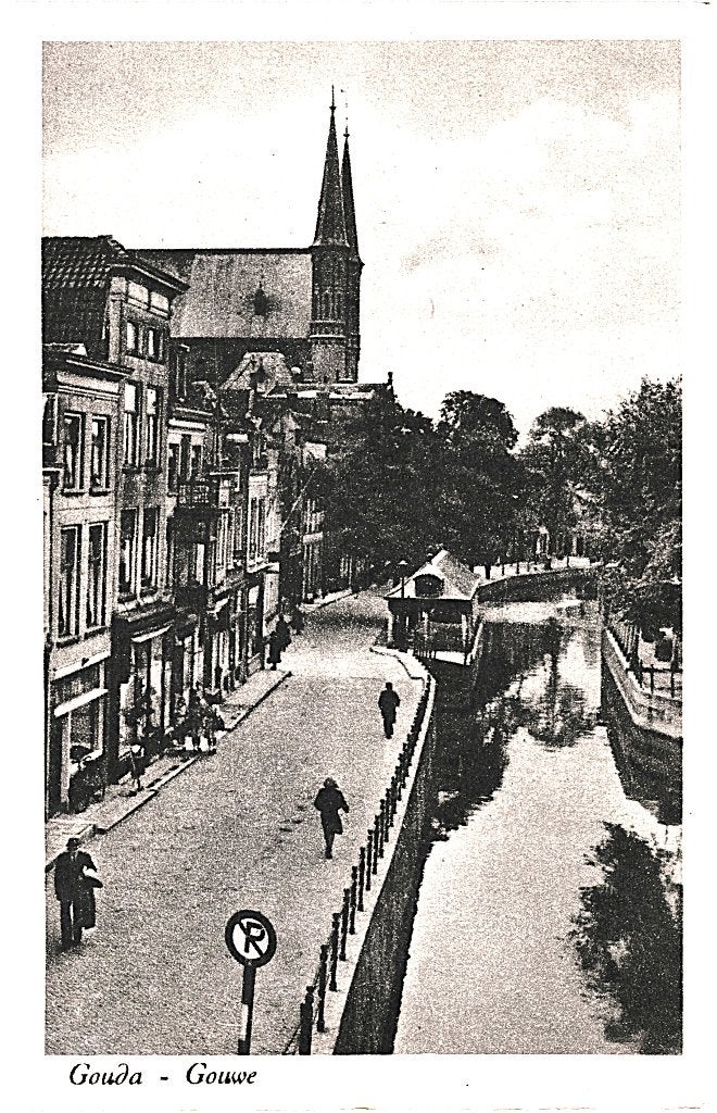 936264	Gouda	Gouwe	Leuke oude kaart Onbeschreven