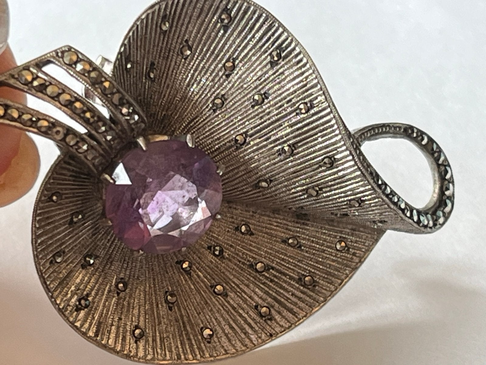 Zilveren broche Theodor Fahrner met Amethist en Marcasieten, 4 tot 7 cm, Verzenden, Zo goed als nieuw, Met edelsteen
