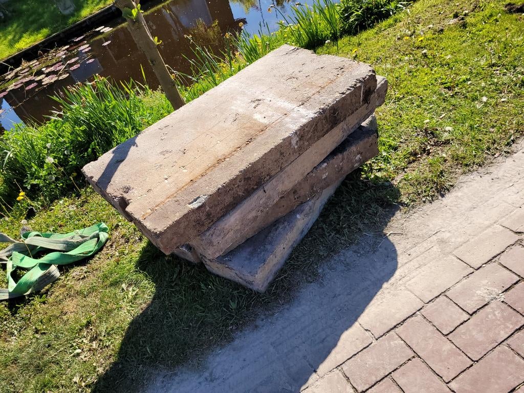 Betonplaten, halve stelcon platen., Tuin en Terras, Tegels en Klinkers, Ophalen, Gebruikt, Overige typen, Minder dan 5 m²