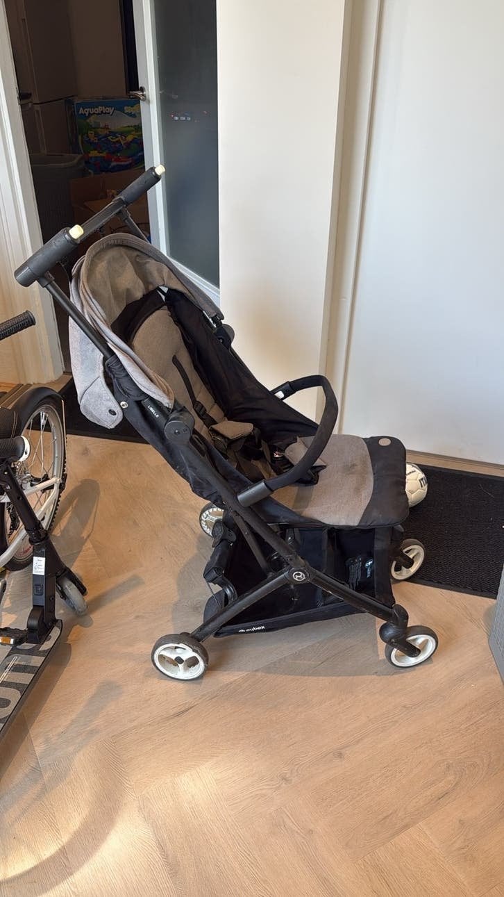 Cybex Libelle buggy - perfecte handbagage!, Kinderen en Baby's, Buggy's, Gebruikt, Overige merken, Verstelbare rugleuning, Ophalen