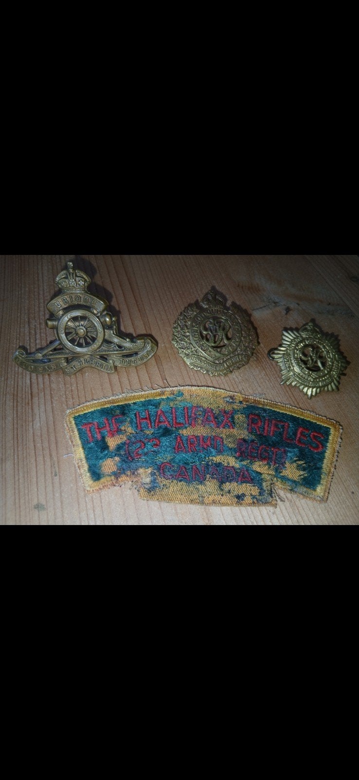 Diverse WW2 Canadese badges en emblemen, Ophalen of Verzenden, Landmacht, Overige gebieden, Embleem of Badge