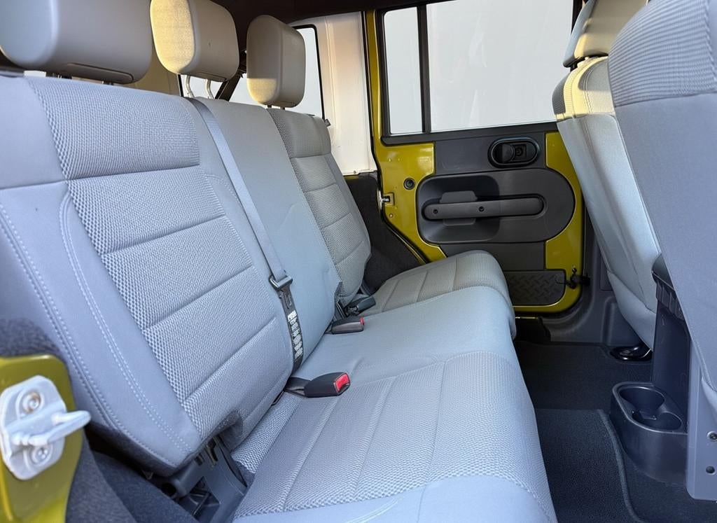 Jeep Wrangler Unlimited 3.8 Sahara 6cil aut. 4WD Incl. softt, Auto's, Gebruikt, 120 €/maand, Bedrijf, Wrangler