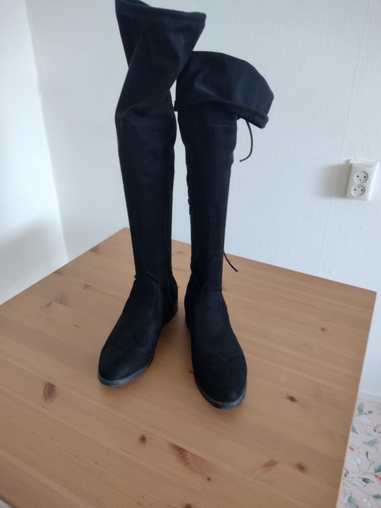 Zwarte over-de-knie laarzen maat 40, Kleding | Dames, Schoenen, Hoge laarzen, Zwart, Ophalen of Verzenden, Onbekend