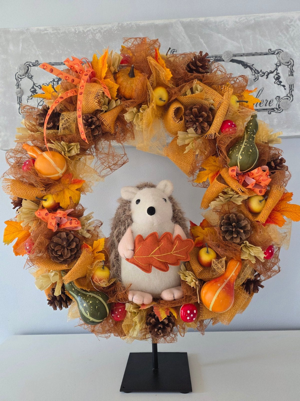 Herfstkrans met egel - 60cm doorsnede, Nieuw, Ophalen of Verzenden, Landelijk, Bruin