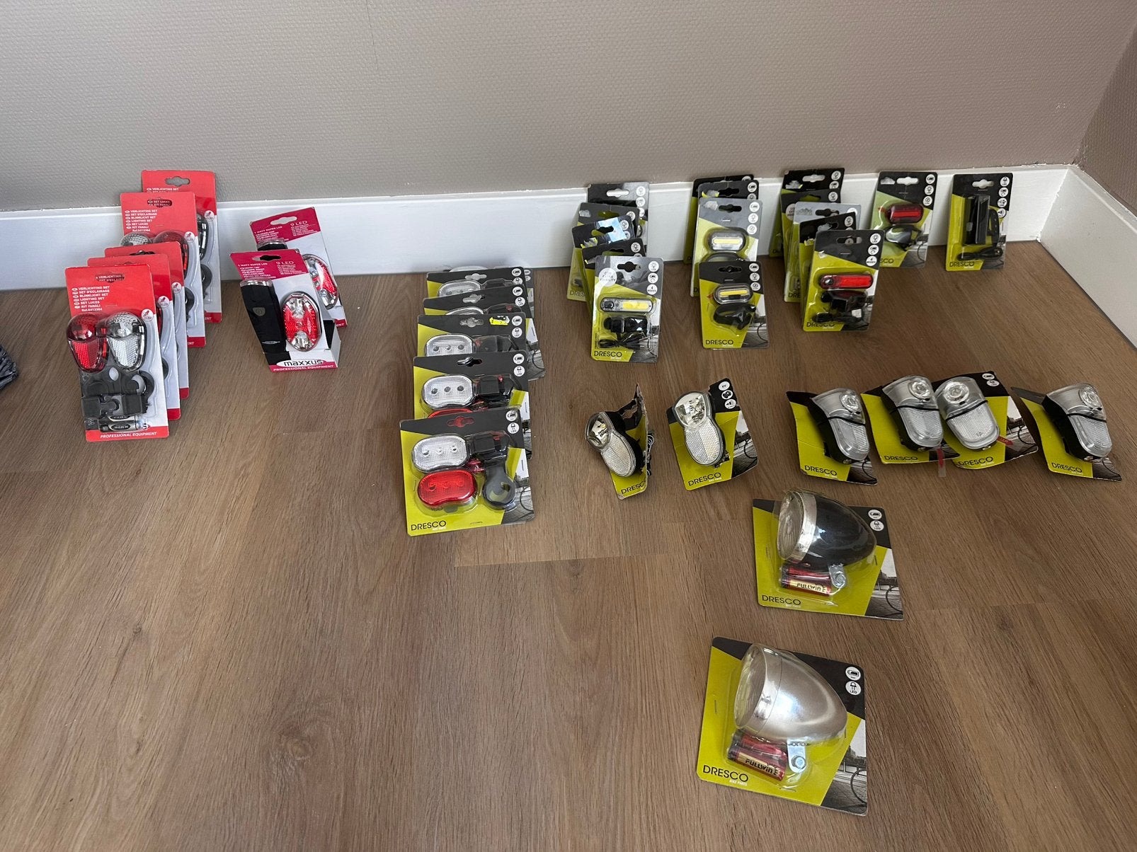 Partij fietsverlichting voorlampen en achterlampen, Fietsen en Brommers, Fietsaccessoires | Fietsverlichting, Nieuw, Ophalen of Verzenden