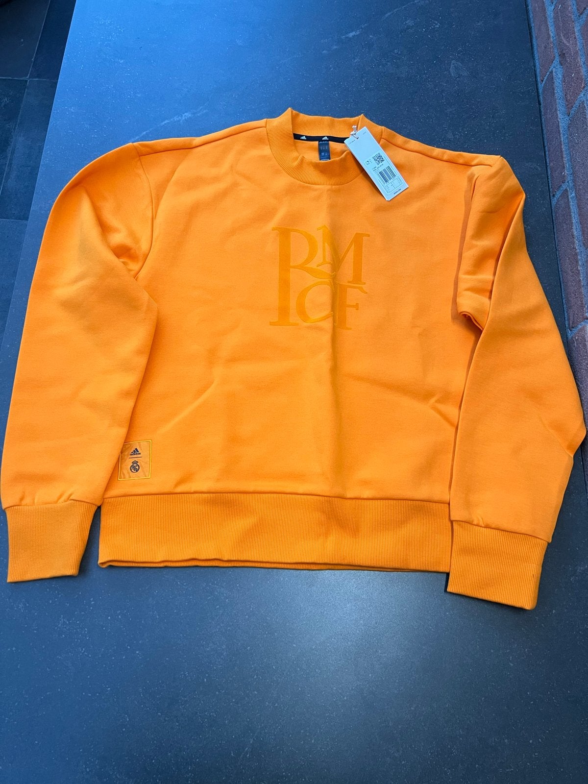 Adidas Real Madrid RM CF Sweater Oranje Maat M, Ophalen of Verzenden, Nieuw, Maat 48/50 (M), Oranje