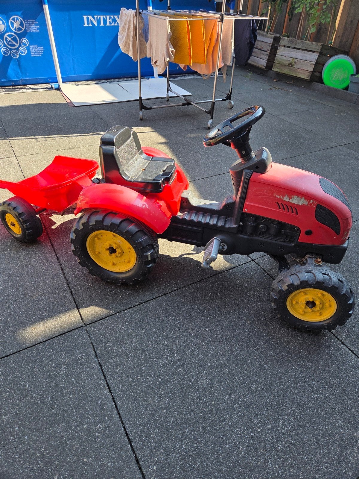 Rode traptractor met aanhanger - Gebruikt maar goed, Ophalen, Gebruikt