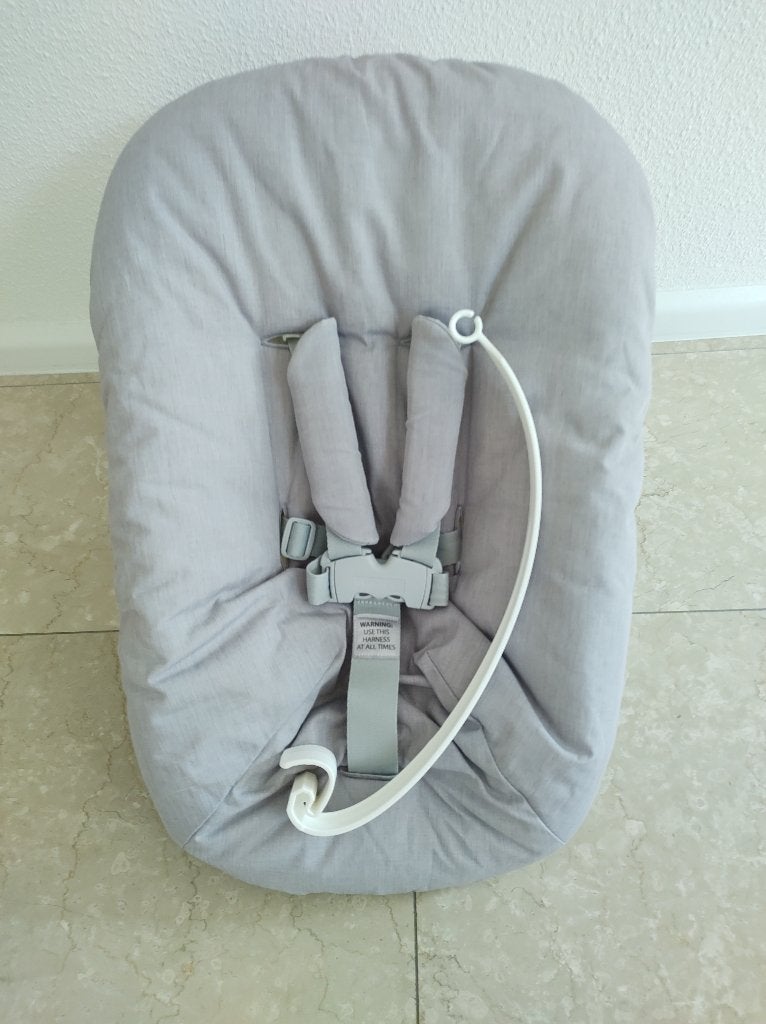 Stokke Newborn met speelgoedhanger ZGAN en helemaal schoon., Ophalen of Verzenden, Zo goed als nieuw, Overige typen, Aanschuifbaar