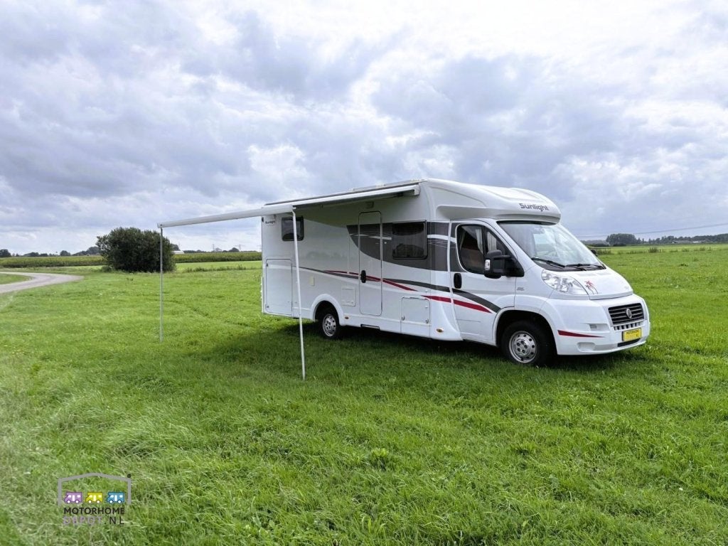 Sunlight T 67 | 2014 | 107000 KM | Euro5 | Lengte bedden, Caravans en Kamperen, Niet ingevuld, Elektrische ramen, Sunlight, Ringverwarming