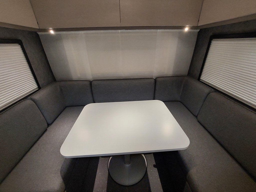 Adria Altea 472 PU, Rondzit, Bedrijf, Schokbreker, Adria