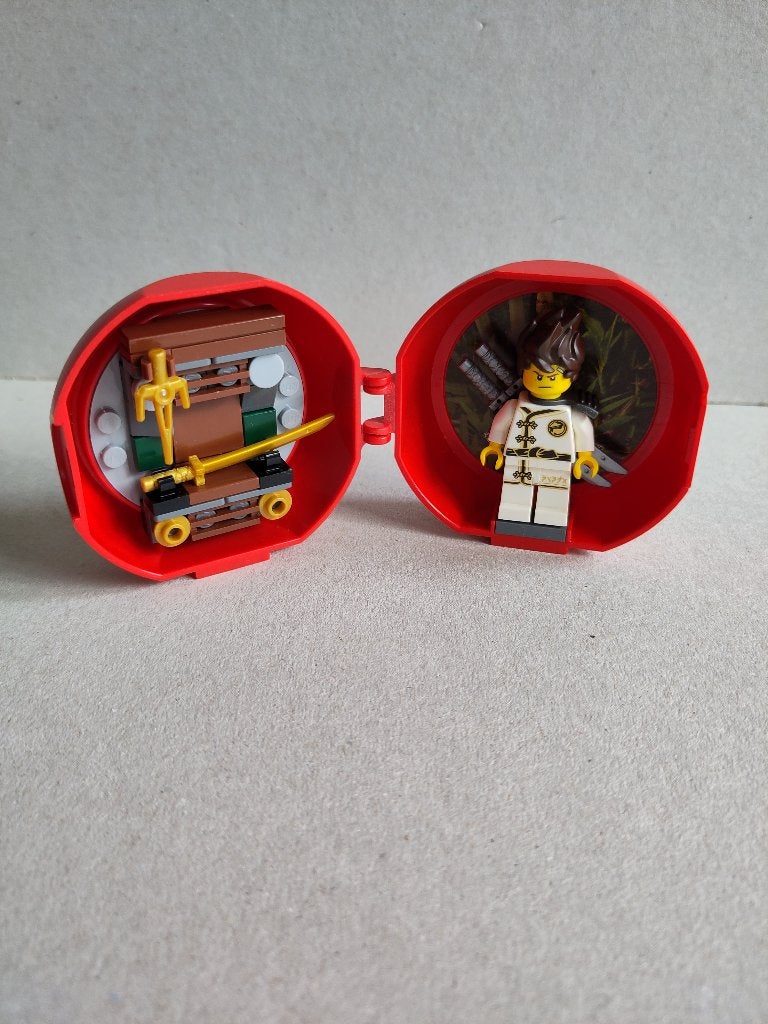 Lego 5004916 Ninjago Kai’s dojo pod, Compleet, Gebruikt, Lego, Ophalen of Verzenden