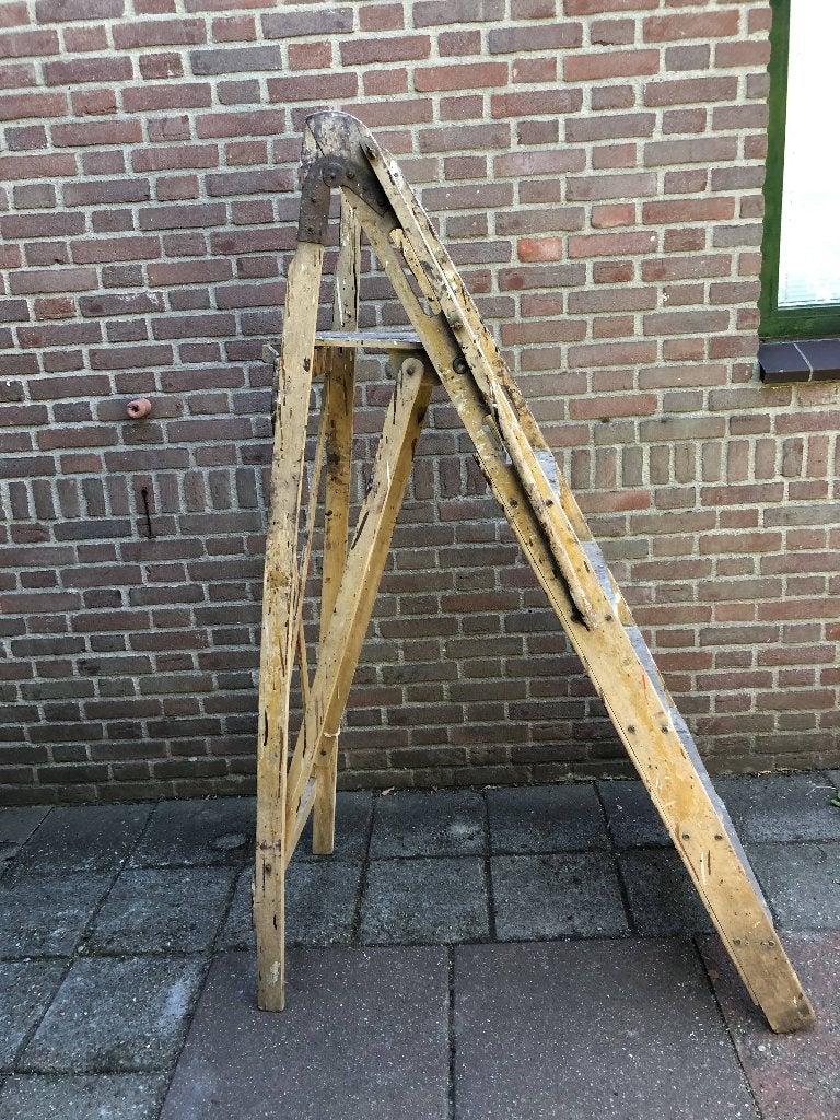 Oude houten schildersladder, Ophalen, Gebruikt, Geel, 50 tot 100 cm